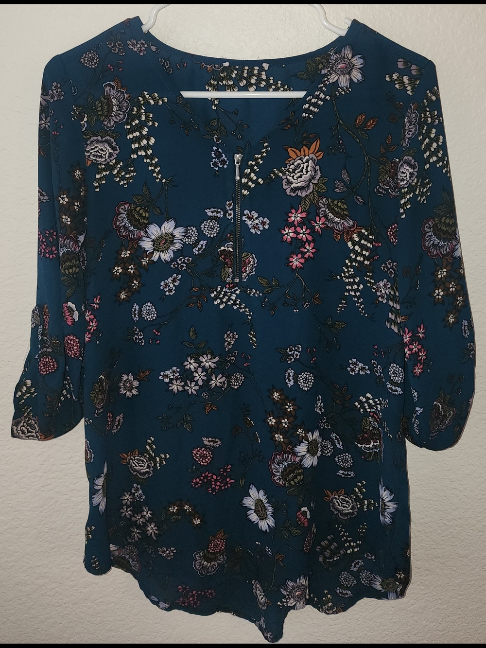 Teal Floral Zip Neck Roll Tab Sleeve Blouse Size S/M - Picture 2 of 4